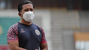 Sosok-Elwizan-Aminuddin-Dokter-Gadungan-Pernah-Tangani-Timnas-Indonesia-hingga-PSS-Sleman.jpg