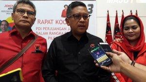 sekretaris-tkn-hasto-kristianto-tengah-di-acara-konsolidasi-pdip-di-surabaya.jpg