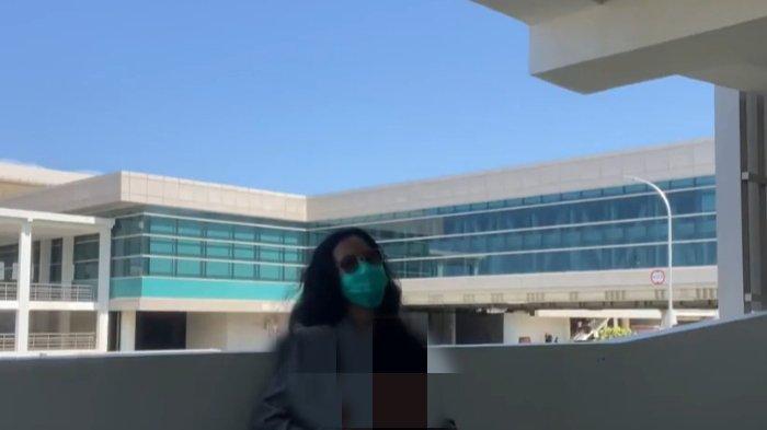 2an-oleh-seorang-perempuan-viral-di-media-sosial-medsos-twitter.jpg