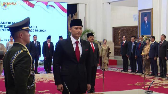 Agus-Harimurti-Yudhoyono-AHY-telah-resmi-dilantik-menjadi-Menteri-ATR.jpg