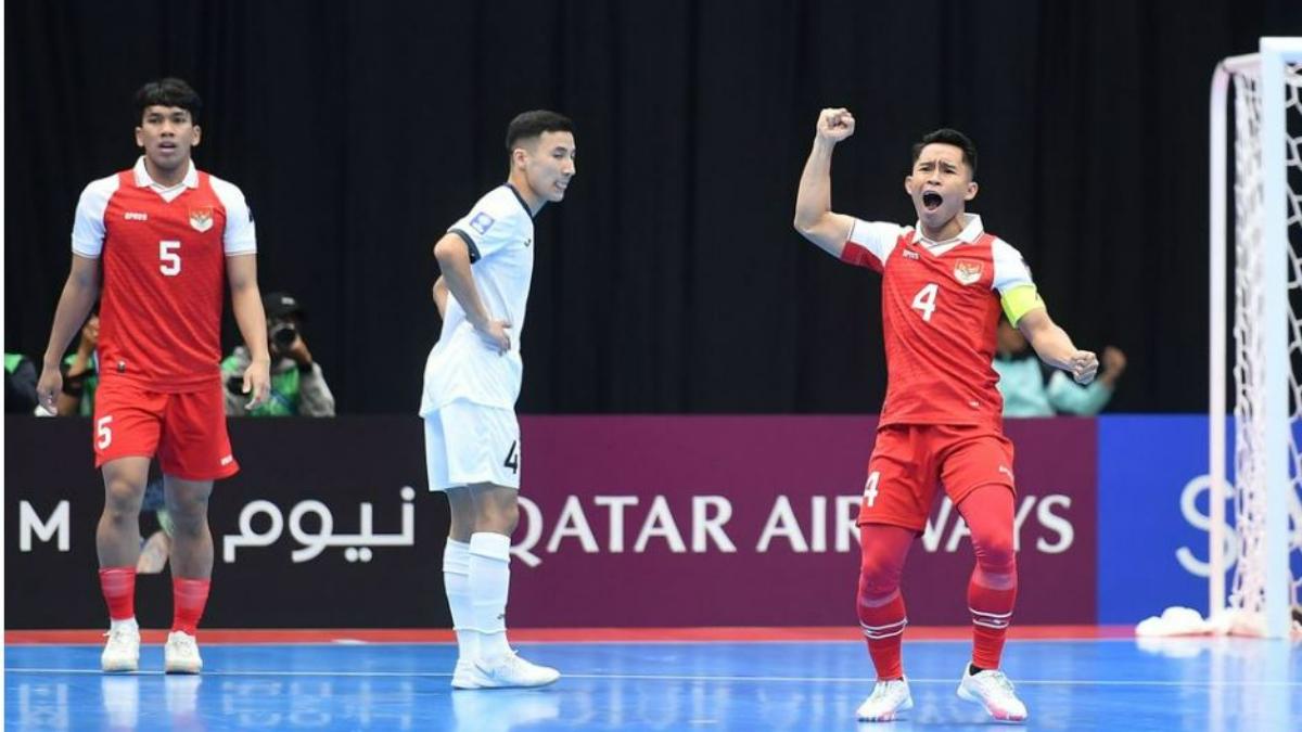 Aksi-kapten-Timnas-Futsal-Indonesia-Iqbal-Iskandar-dalam-laga-melawan-Jepang.jpg