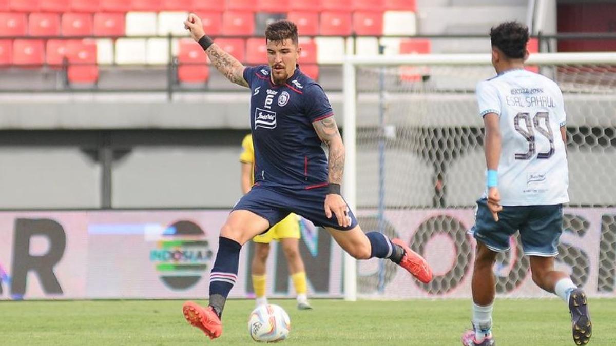 Charles Raphael Out dari Arema FC? 2 Cikal Bakalnya Angkat Kaki Menyeruak, Persija Jakarta Kans Goda