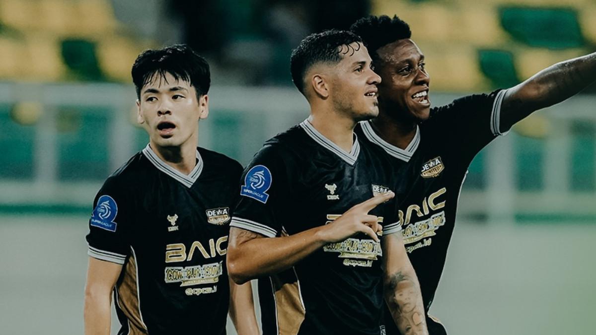 DEWA-UNITED-VS-PERSIK-KEDIRI.jpg
