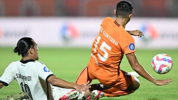 Duel-Borneo-FC-VS-Persija-Liga-1-2024.jpg