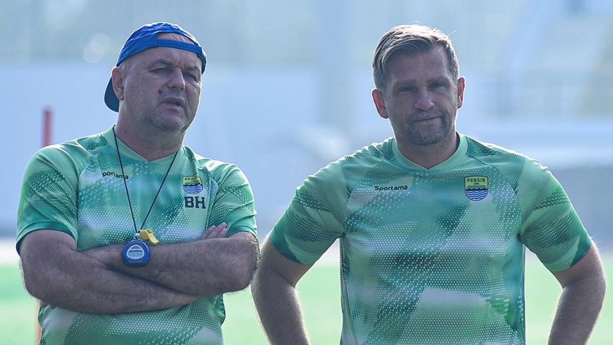 Kota Bandung Enggan Terlelap Dulu: Bojan Bocorkan Clue Pemain Anyar Persib Bandung, 1 Sosok Kepergok