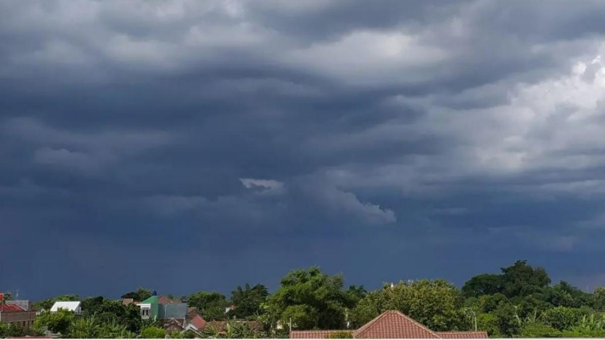 Ilustrasi-cuaca-berawan-tebal-atau-mendung.jpg