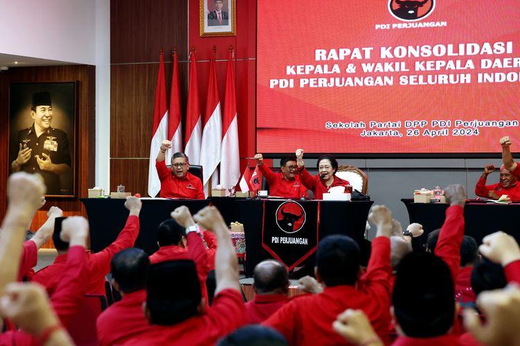 Ketua-Umum-PDIP-Megawati-Soekarnoputri-lenteng-agung.jpg
