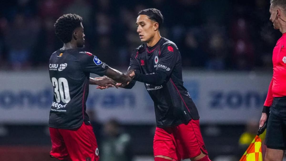 Miliano-Jonathans-menjalani-debut-bersama-Excelsior.jpg
