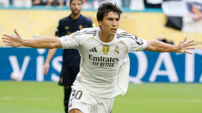Penyerang-Real-Madrid-Gonzalo-García-melakukan-selebrasi-setelah-membobol-gawang-Juventus.jpg
