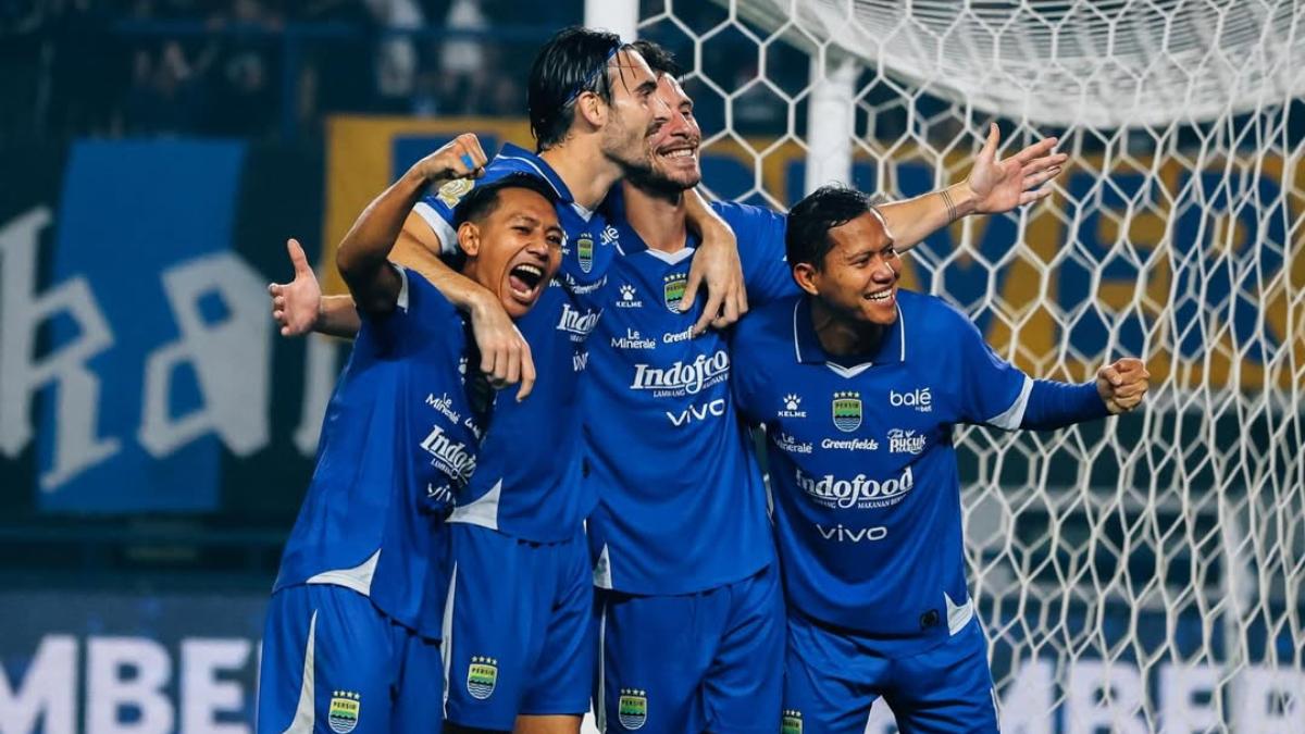 Persib-Bandung-2025-2026-2221.jpg