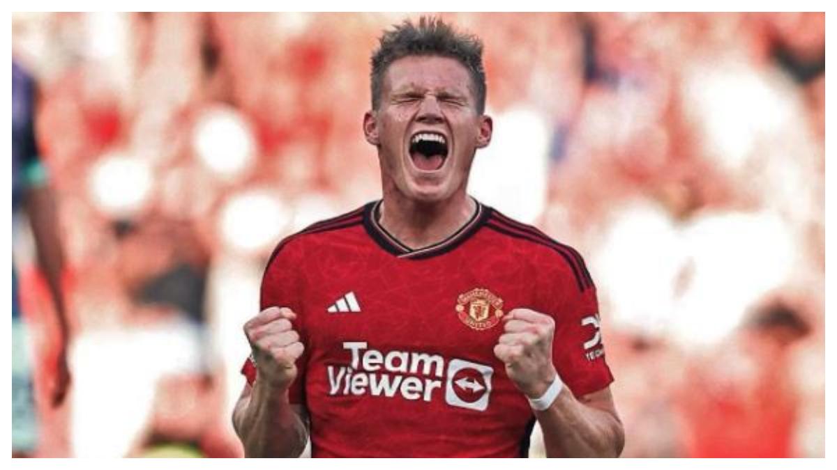 Scott-McTominay-pemain-tengah-Manchester-United.jpg
