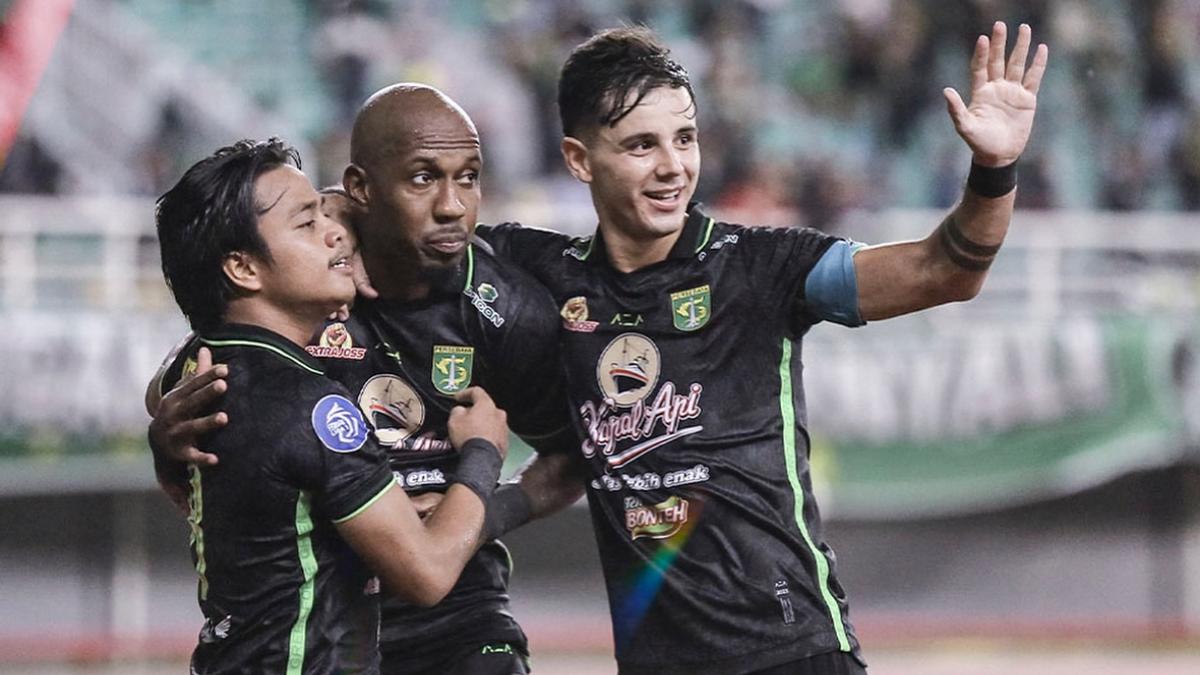Selebrasi-Gol-Persebaya-2.jpg