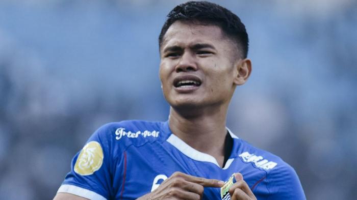 Striker-Persib-Bandung-Dimas-Drajad-menangis-setelah-mencetak-gol-ke-gawang-Persija.jpg