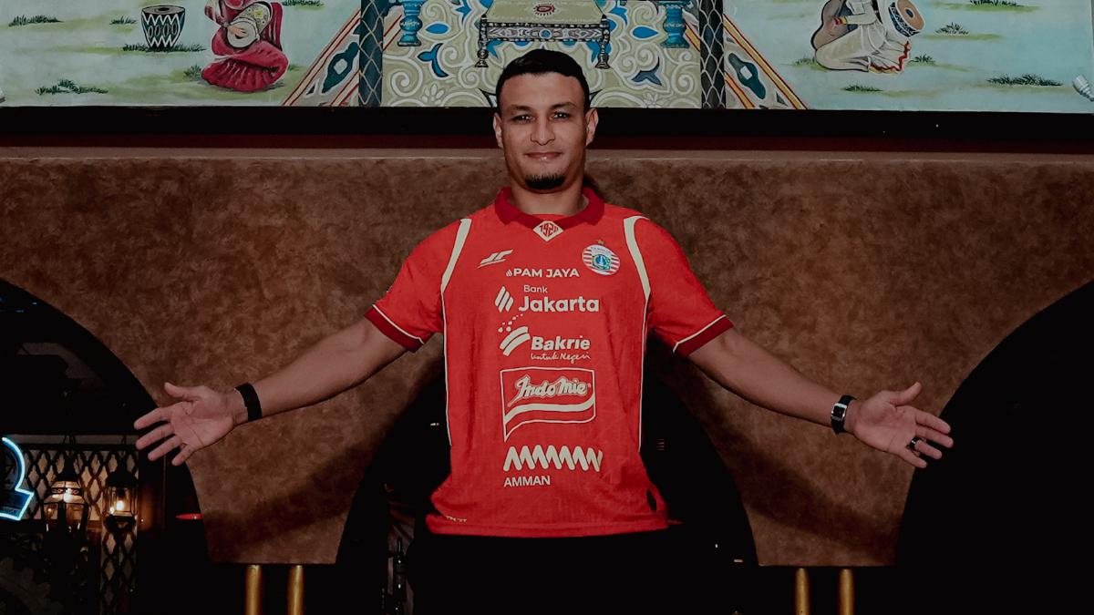 Striker-anyar-Persija-Jakarta-Alaeddine-Ajaraie.jpg