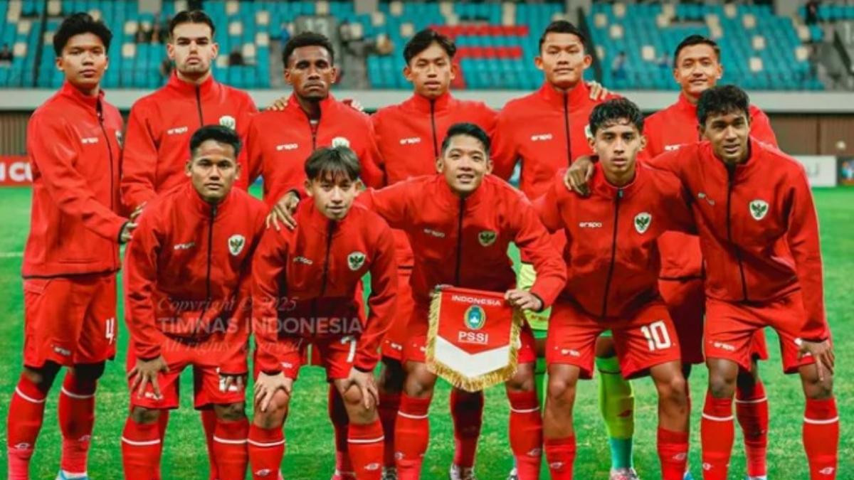 Timnas-U-20-Indonesia-melakukan-sesi-foto-sebelum-hadapi-Iran.jpg