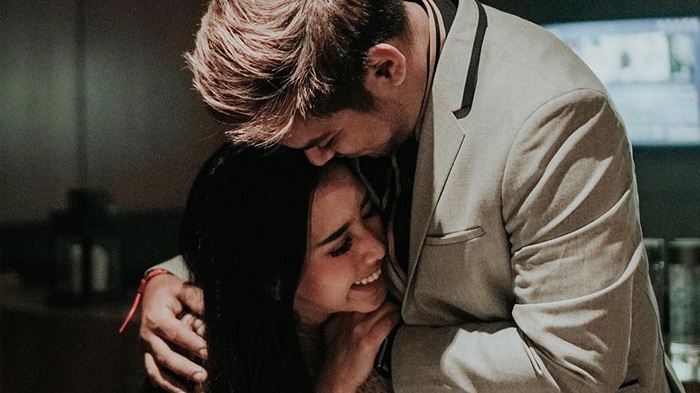 Abdul Idol Pamerkan Potret Romantis dengan Artika Rustam, Ini Sosok Finalis Puteri Indonesia 2019