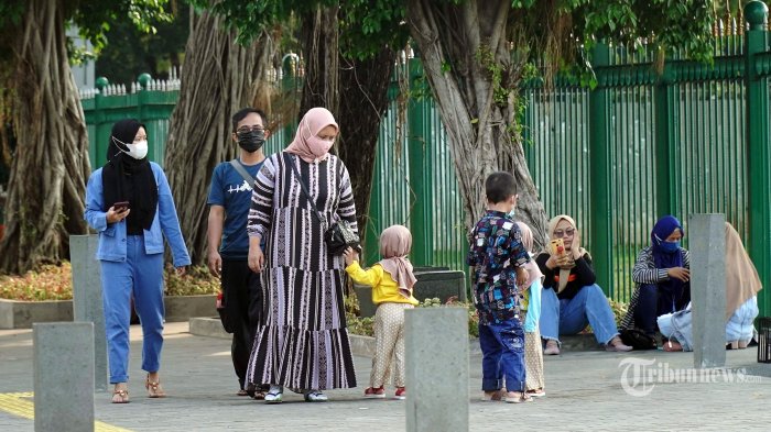 aktivitas-masyarakat-di-fasilitas-umum.jpg