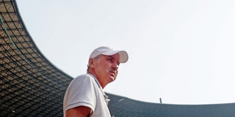 alfred-riedl-mantan-pelatih-timnas-indonesia.jpg