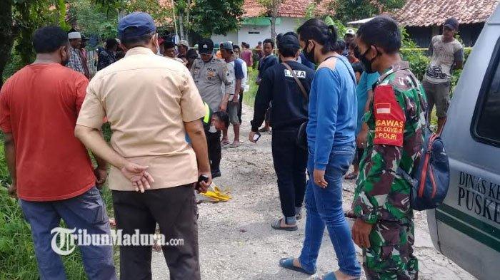 Pria Temukan Mayat Tergeletak Penuh Luka di Pinggir Jalan, Syok saat Dibalik Ternyata Jasad Putrinya