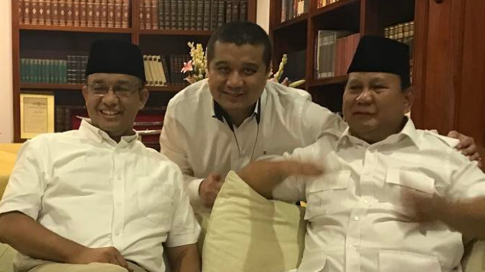 anies-baswedan-kiri-erwin-aksa-tengah-prabowo-subianto-kanan.jpg