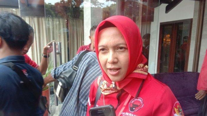anna-morinda-calon-wali-kota-metro-yang-diusung-pdip.jpg