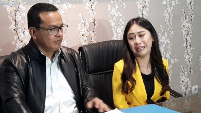 Mengaku Dirumahkan, Ayu Thalia Menangis Bongkar Kerugian akibat Kasus Nicholas Sean Putra Ahok