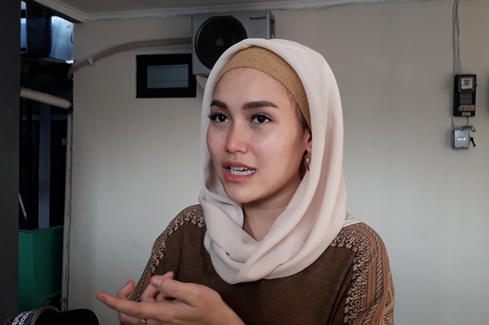ayu-ting-ting-saat-ditemui-di-kediamannya-kawasan-depok-jawa-barat-pada-minggu-1182019.jpg