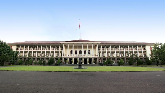 balairung-universitas-gadjah-mada-ugm.jpg