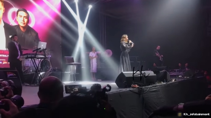 bunga-citra-lestari-bcl-tampil-di-romantic-valentine-concert-with-ronan-keating-2.jpg
