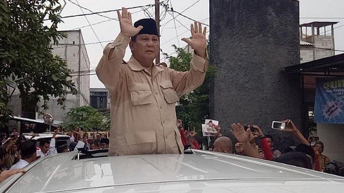 calon-presiden-nomor-urut-02-prabowo-subianto-saat-berkunjung-ke-surabaya.jpg