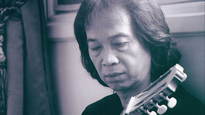 Chord Gitar dan Lirik Lagu Damai Bersamamu - Chrisye: Hanya PadaMu Tuhan Tempatku Berteduh
