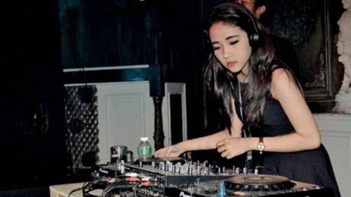 dj-indah-cleo.jpg