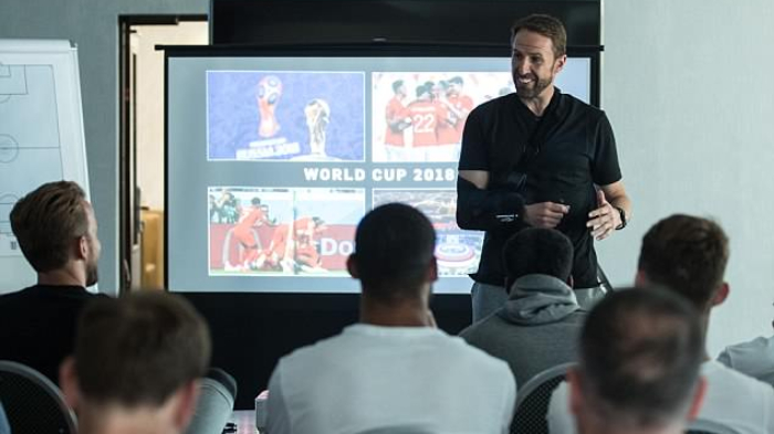 Alami Cedera Bahu, Pelatih Inggris Gareth Southgate Janji Tidak akan Selebrasi Gol Berlebihan