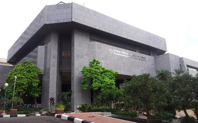gedung-dprd-dki-jakarta_20180131_081346.jpg