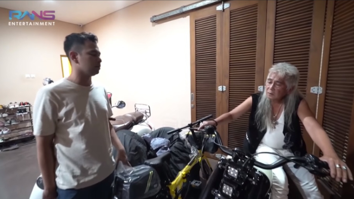 Gideon Tengker Ngambek Paksa Naik Moge, Raffi Ahmad Larang dan Suruh Pakai Motor Matic: Nih Papa