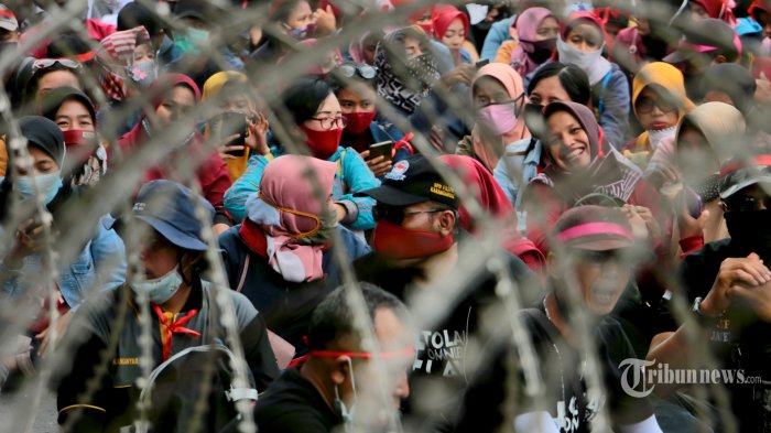 11 Orang Demonstran di Semarang Terpapar Covid-19 Tanpa Gejala, Ganjar Pranowo: Ayo Menahan Diri