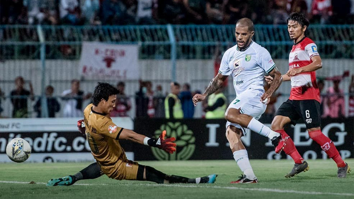 Hasil Babak Pertama Madura United Vs Persebaya Surabaya, Bajol Ijo Unggul 1-0, Lihat Cuplikan Golnya