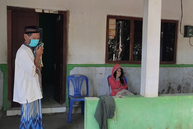 Ibu dan Anak Difabel Hidup Berkubang Sampah dan Kotorannya Sendiri, Tak Terurus sejak Ayah Meninggal