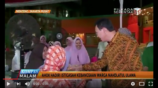 ibu-ibu-berebut-jabat-tangan-ahok_20170206_080321.jpg