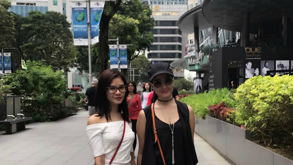 Kumis Tipis Iis Dahlia Nurun ke Anak Gadisnya, Intip Foto-Fotonya Yuk!