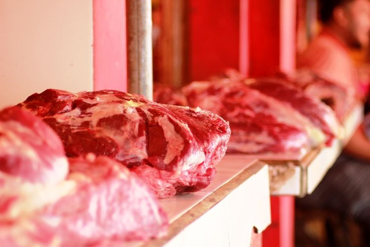 ilustrasi-daging-sapi-merah.jpg