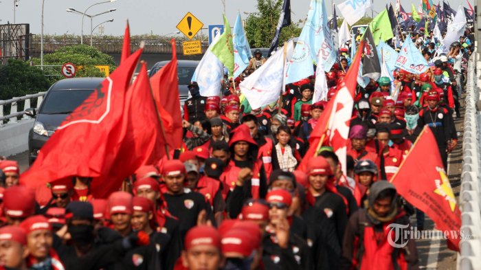 Viral Video Rumah Bos Kapal Api Dijaga Ketat Polisi, Diduga Bangkrut hingga Tak Bisa Bayar Pesangon