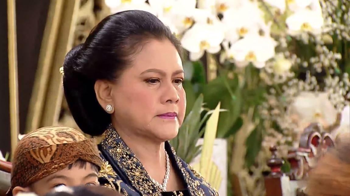 iriana-menangis-dengan-pesan-presiden-joko-widodo-jokowi-saat-pernikahan-kaesang.jpg