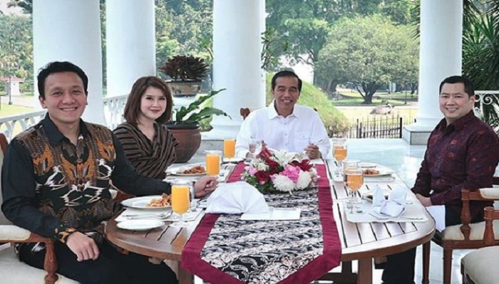 jokowi-grace-natalie-diaz-hendropriyono-dan-hary-tanoesoedibjo_20180728_131925.jpg