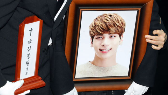 jonghyun-shinee_20171221_183541.jpg