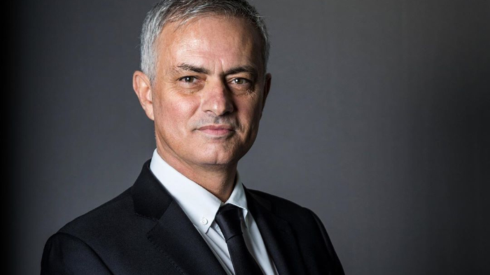 jose-mourinho-resmi-menjadi-pelatih-tottenham-hotspur.jpg