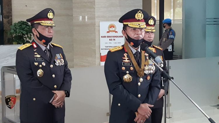 kapolri-jenderal-pol-idham-azis-tengah-di-gedung-bareskrim-polri-jakarta-selatan.jpg
