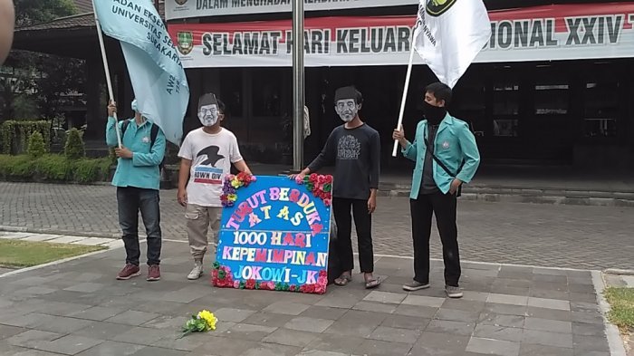 Beredar Spanduk Demo 1000 Hari Jokowi-JK, 'Saya Tidak Becus Urus Negara, Saya Mau Urus Cucu Saja'