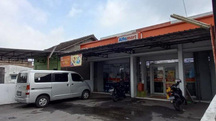 karyawati-alfamart-gawanan-colomadu-emi-ditusuk-pria-tak-dikenal-saat-bekerja-di-minimarket.jpg