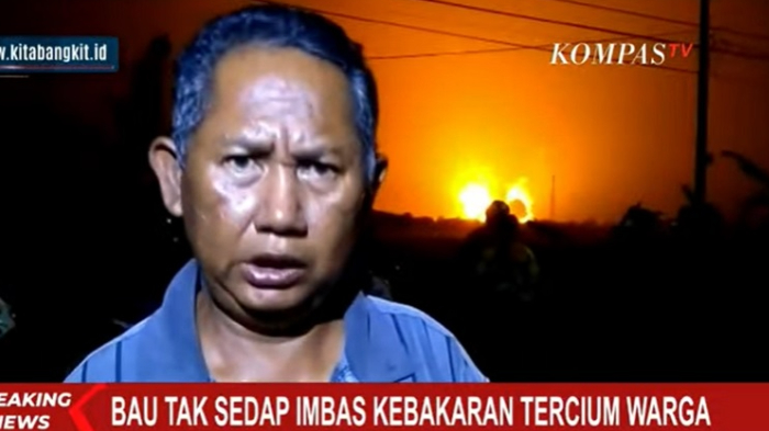 kesaksian-warga-darsono-terkait-kebakaran-kilang-minyak.jpg